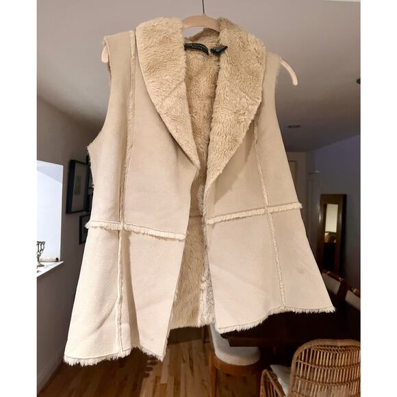 Dana Buchman Faux Shearling Vest, Petite 4 - Picture 3 of 6